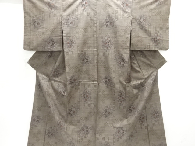 クリスマスセール大特価品　華紋模様織り出し本場泥大島紬着物(7マルキ)